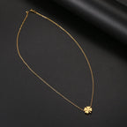 Colliers en acier inoxydable Trèfle à quatre feuilles Style classique Mode Chaîne pour hommes Collier pour femmes Bijoux Pendentif Collier Cadeaux NOUVEAU