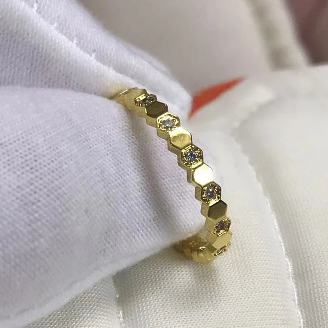 ChooseMe Classic Gold-Plated Honeycomb Diamond Wedding Ring