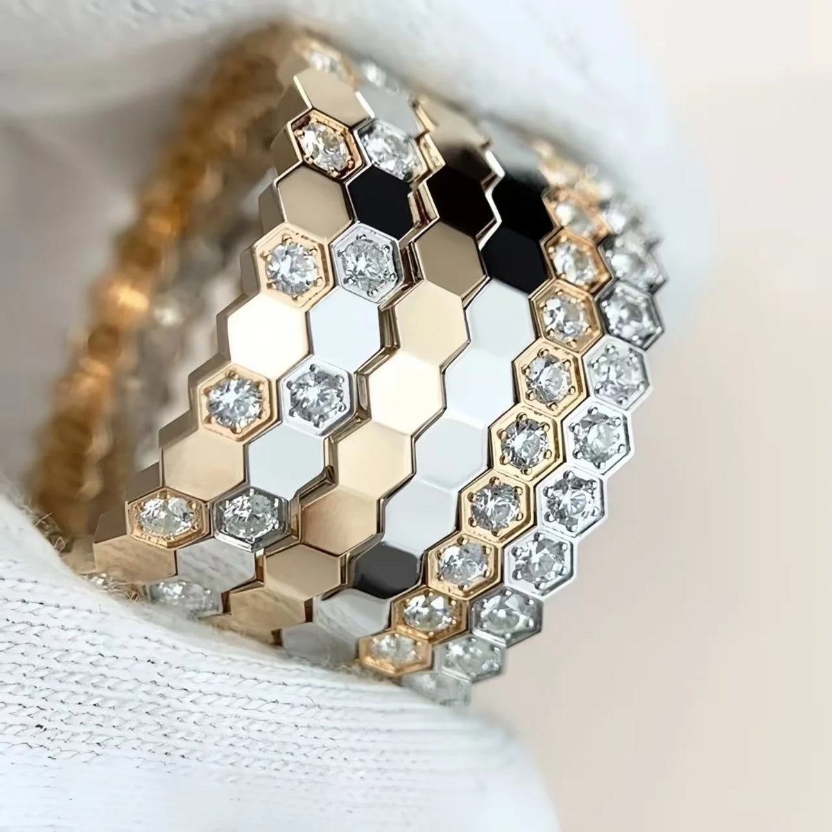 Sterling Silver Vintage Geometric Zircon Ring