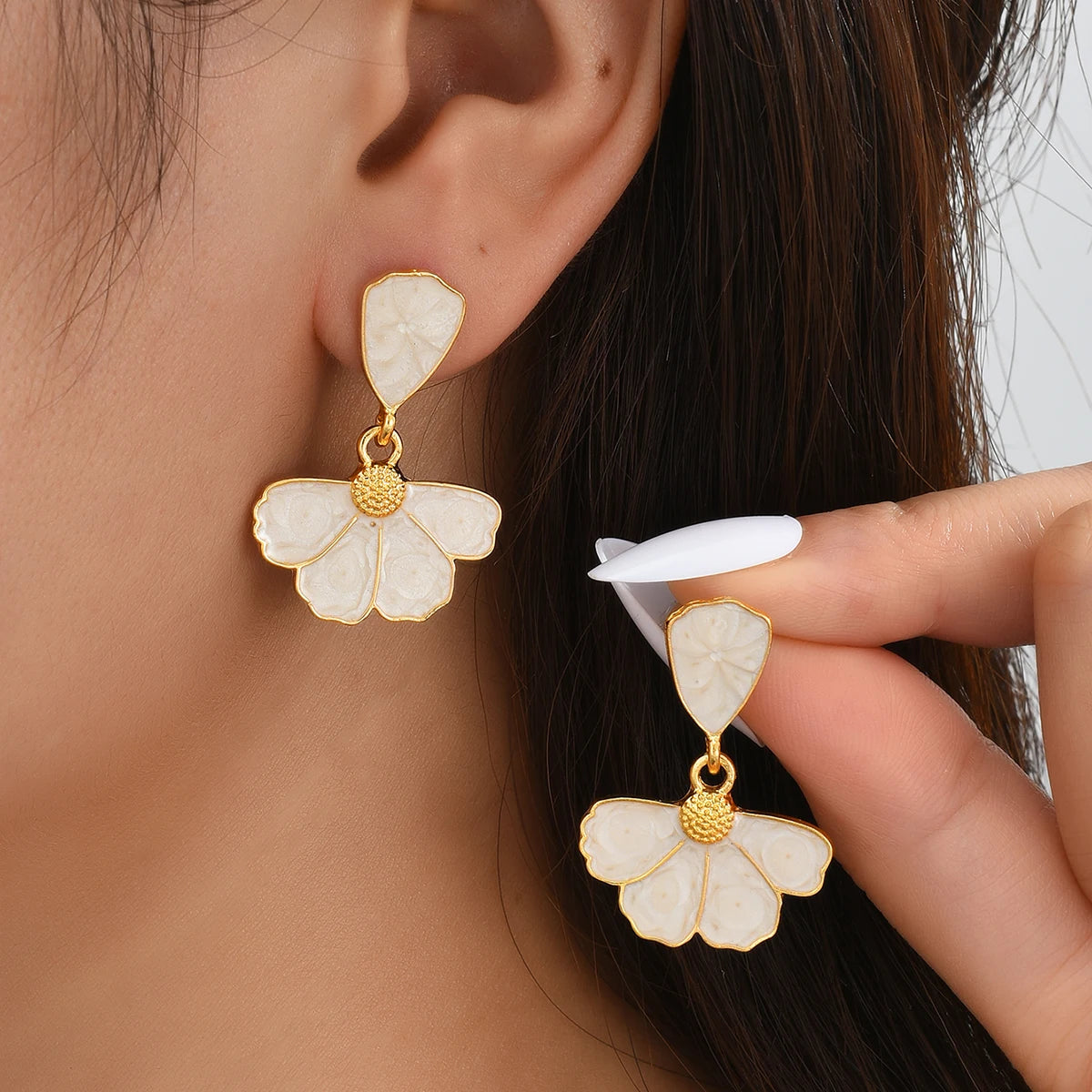 Vintage French Ins Beige Floral Stud Earring Set