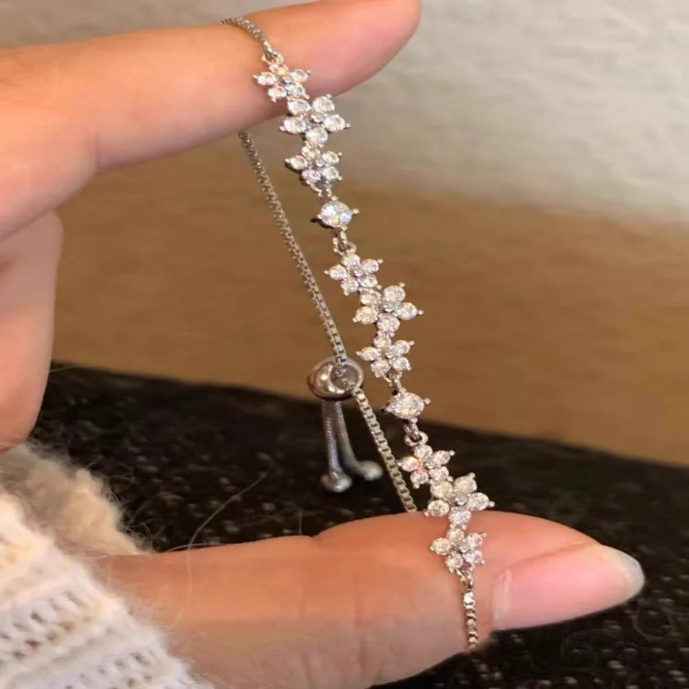ChooseMe Handmade Sparkling Zircon Flower Alloy Bracelet