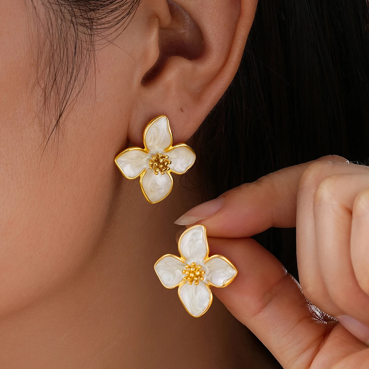 Vintage French Ins Beige Floral Stud Earring Set