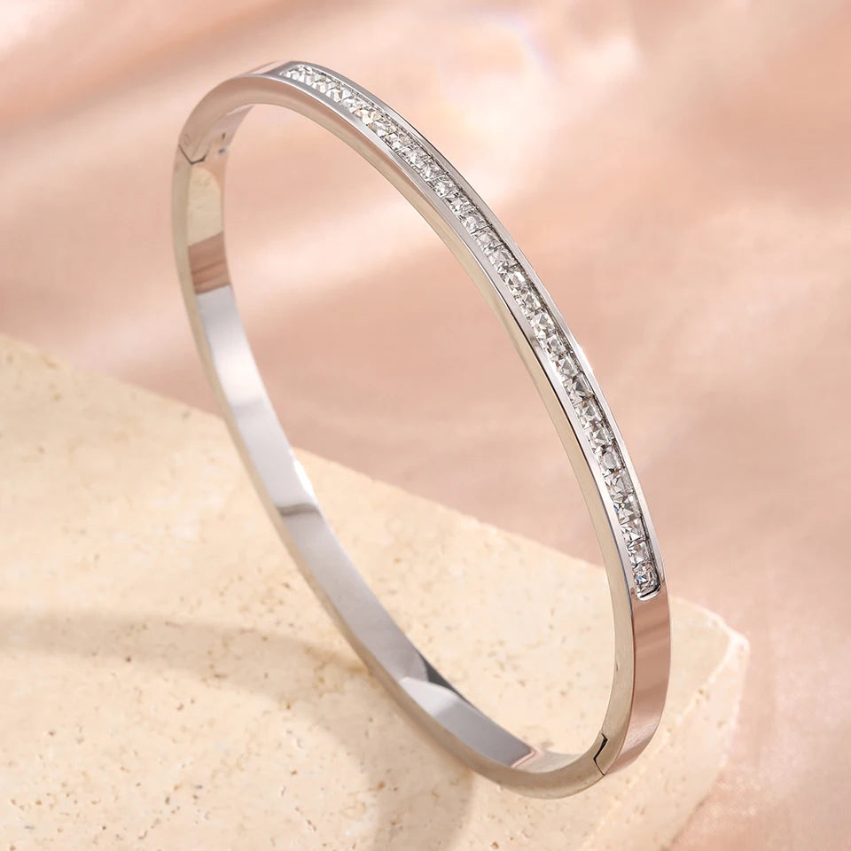 Creative Stainless Steel Four-Leaf Flower Stackable Bracelet Set