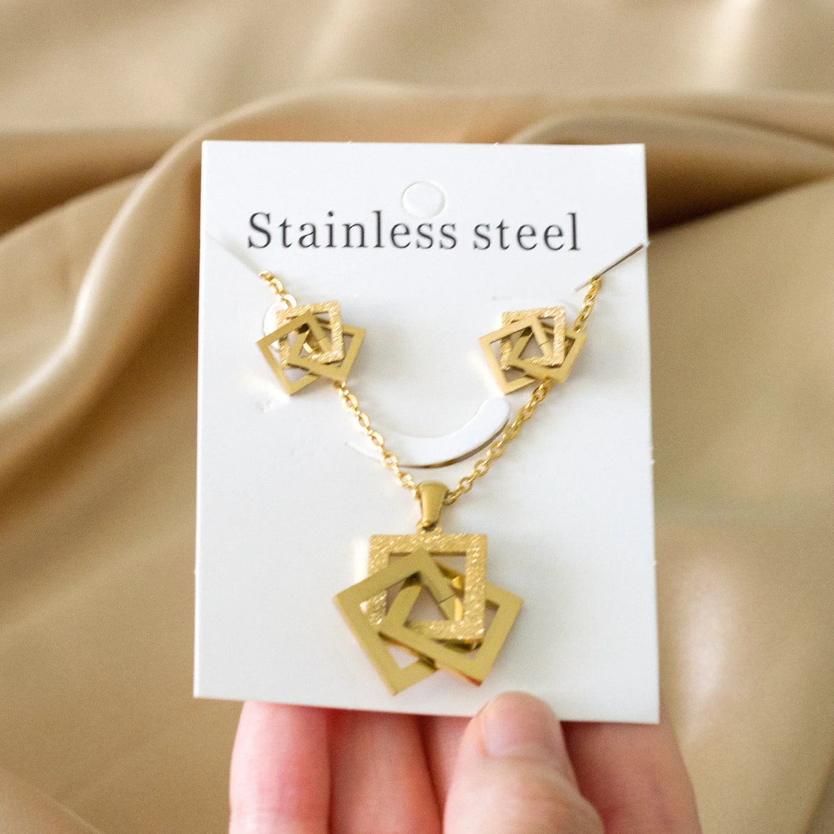 LUXUKISSKIDS Golden Waterproof Jewelry Sets Stainless Steel for Woman Wedding Party Accessorires Fashion Necklace Earrings Set