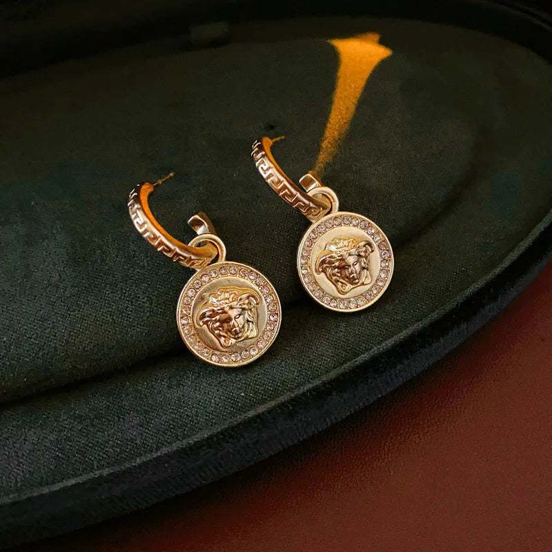 Fashion Jewelry Medusa Round Pendant Earrings, Trendy Women's Accessory for Party Daily Wear