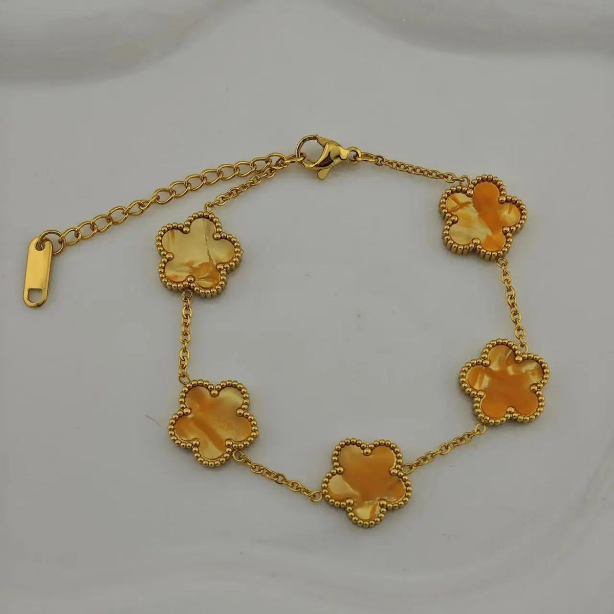 18k Gold Plated Lucky Five-Leaf Flower Stainless Steel Bracelet Women's Exquisite Five-Pointed Star Luxury Party Jewelry Gift