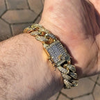 Bracelet chaîne cubaine de luxe glacé avec strass