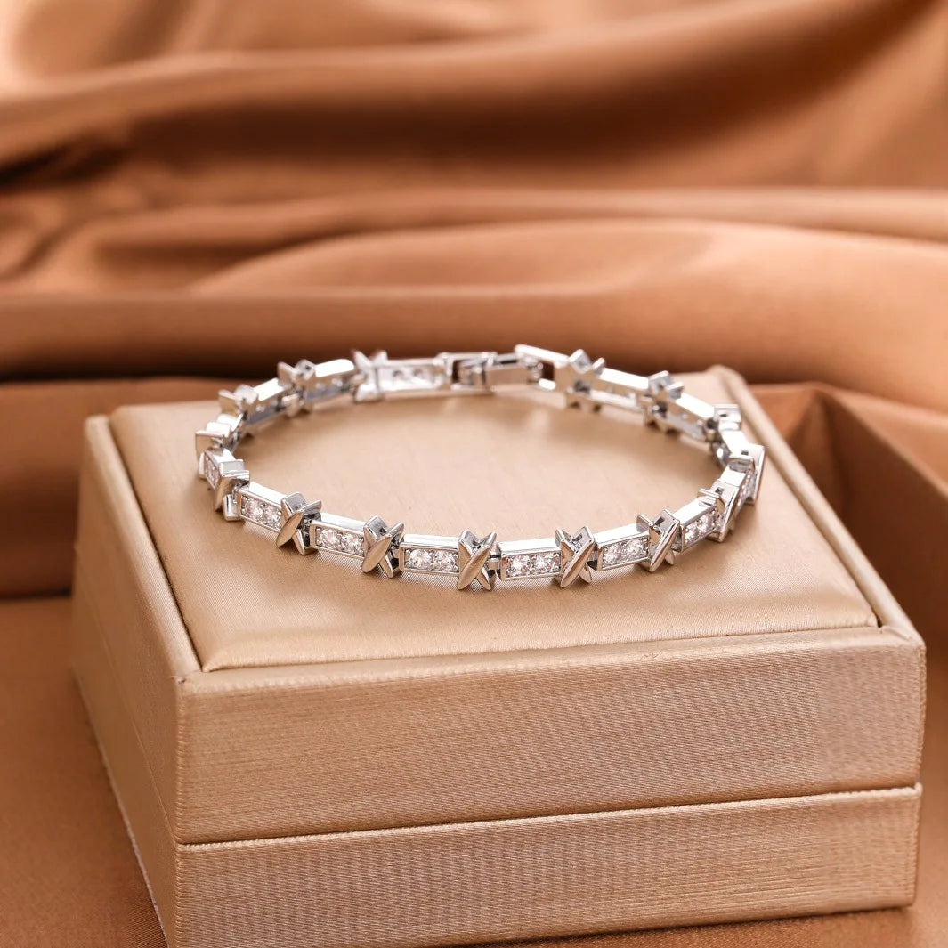 Light Luxury Adjustable Zircon Punk-Style Open Bangle