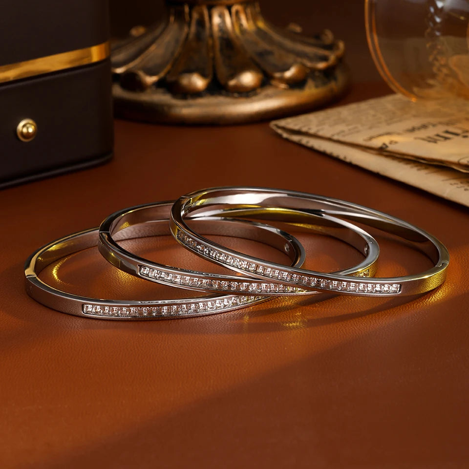 Bracelet Empilable Exquis en Acier Inoxydable Fin, Micro-Pavé de Cristaux Zirconia