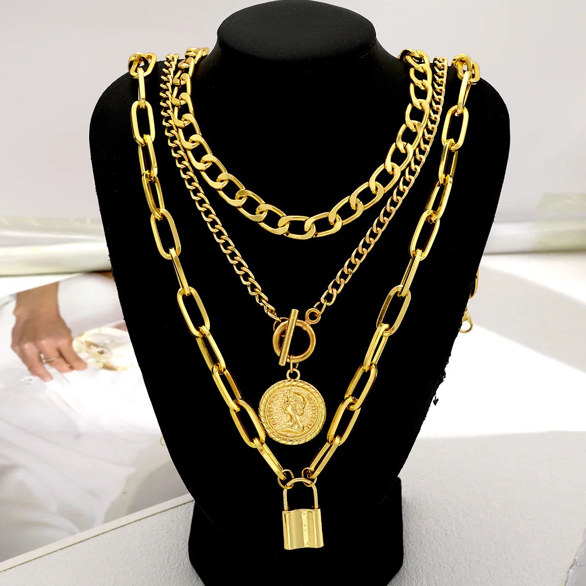 3 Pcs Vintage Gold Embossed Lock Necklace Set