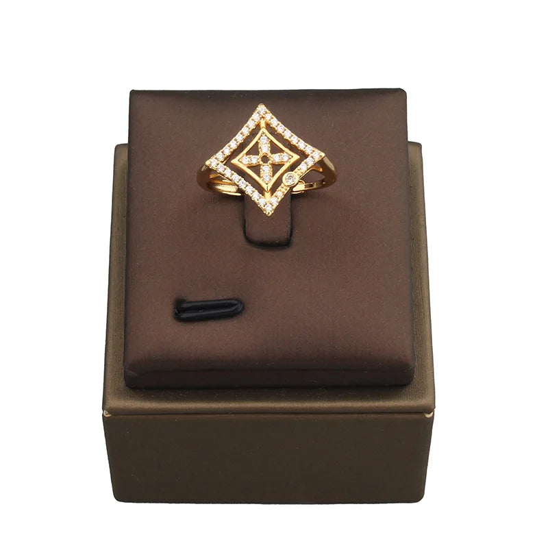 Classic Copper Luxurious rING Cubic Ziron Women Pendant Choker Necklace Statement Necklace Jewelry Set Earring Lady Gift