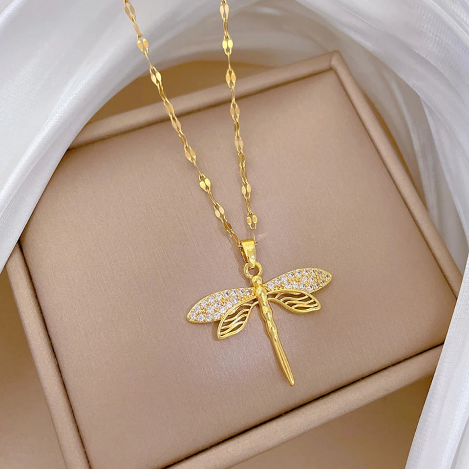 Classic Gold-Color Stainless Steel Shiny Zircon Geometric Heart Pendant Necklace