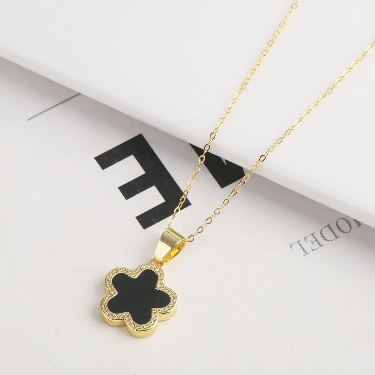6-Color Plum Blossom Five Point Star Jewelry Set Cute Plant Five Leaf Flower Shell Gift Bracelet Necklace Earrings Woman Clover