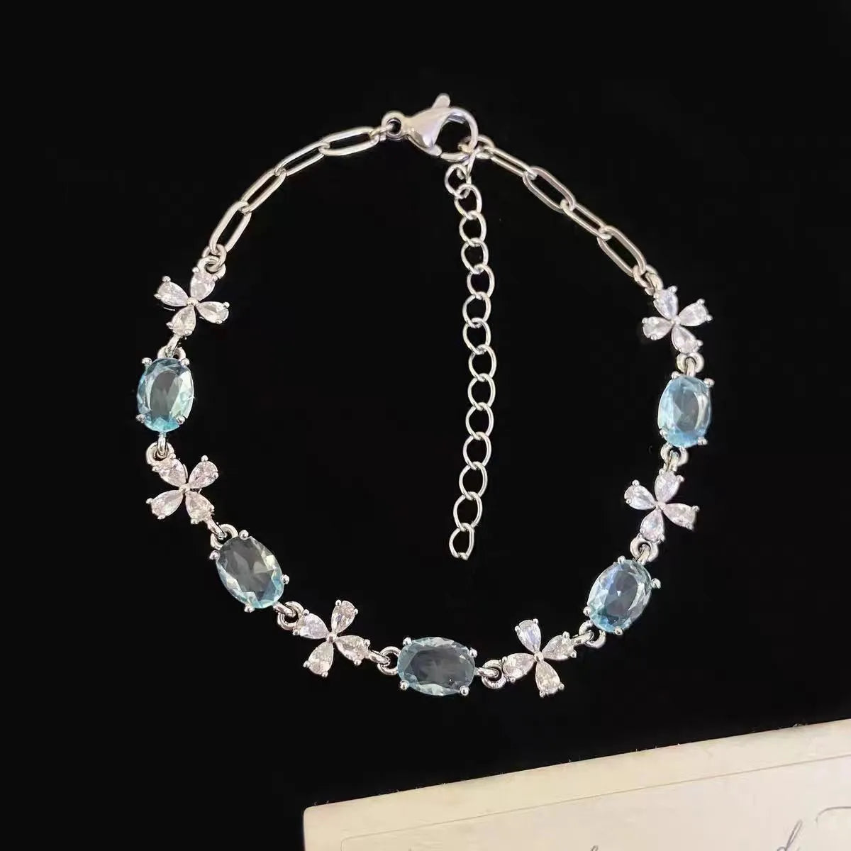ChooseMe Handmade Sparkling Zircon Flower Alloy Bracelet