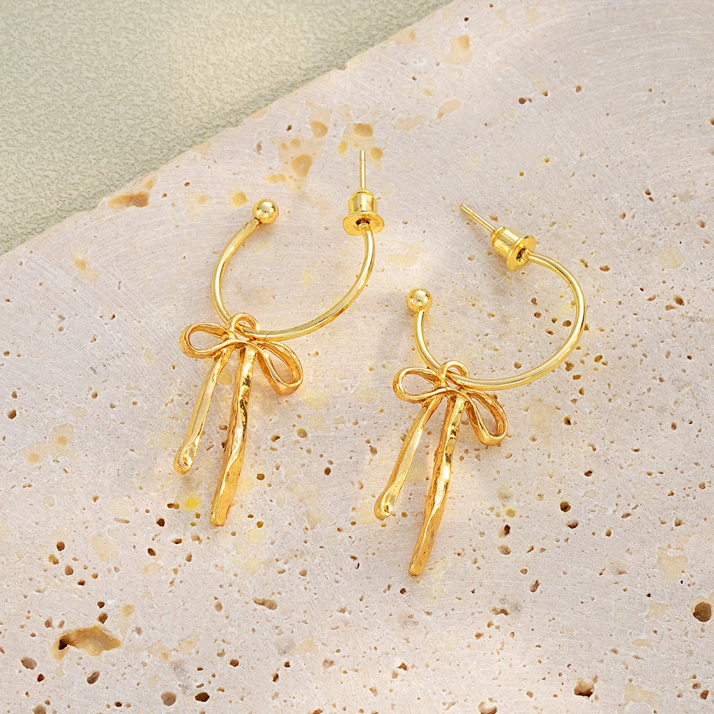 Retro Gold Tassel Bowknot Earrings