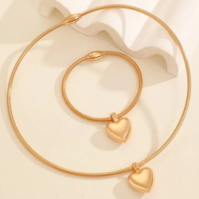 Simple Fashion Heart Collar Necklace, Elegant Feminine Jewelry Accessories, Wedding Party Valentine's Day Gift for Girlfriend