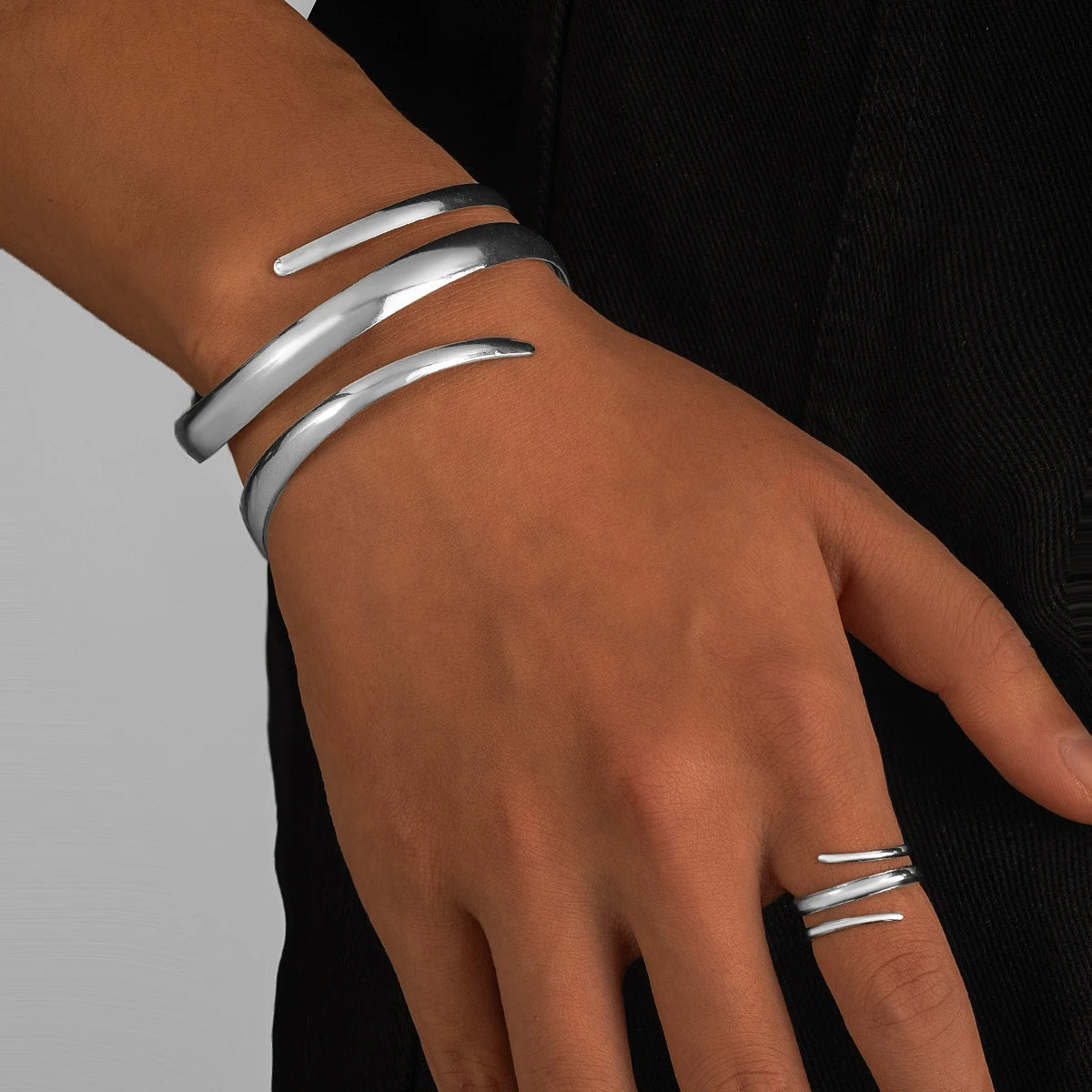 2pcs New Fashion Simple Design Geometric Open Bracelet Ring Set, Women's Personalized Trend Holiday Party Accessories Gifts
