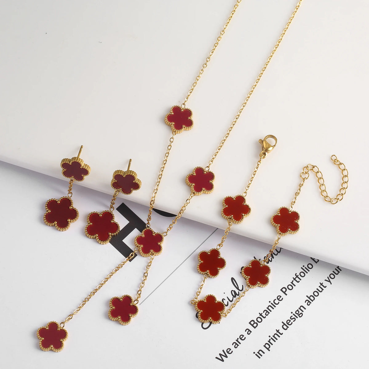 New Creative 4Pcs Stainless Steel Five Leaf Flower Bracelet Necklace Earrings Rings Set For Women Fashion Party Jewelry Clover