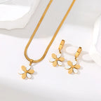 EILIECK Parure de bijoux exquise en acier inoxydable 316L, collier et boucles d'oreilles en forme de fleur, étanche, pour femme et fille, cadeau charmant
