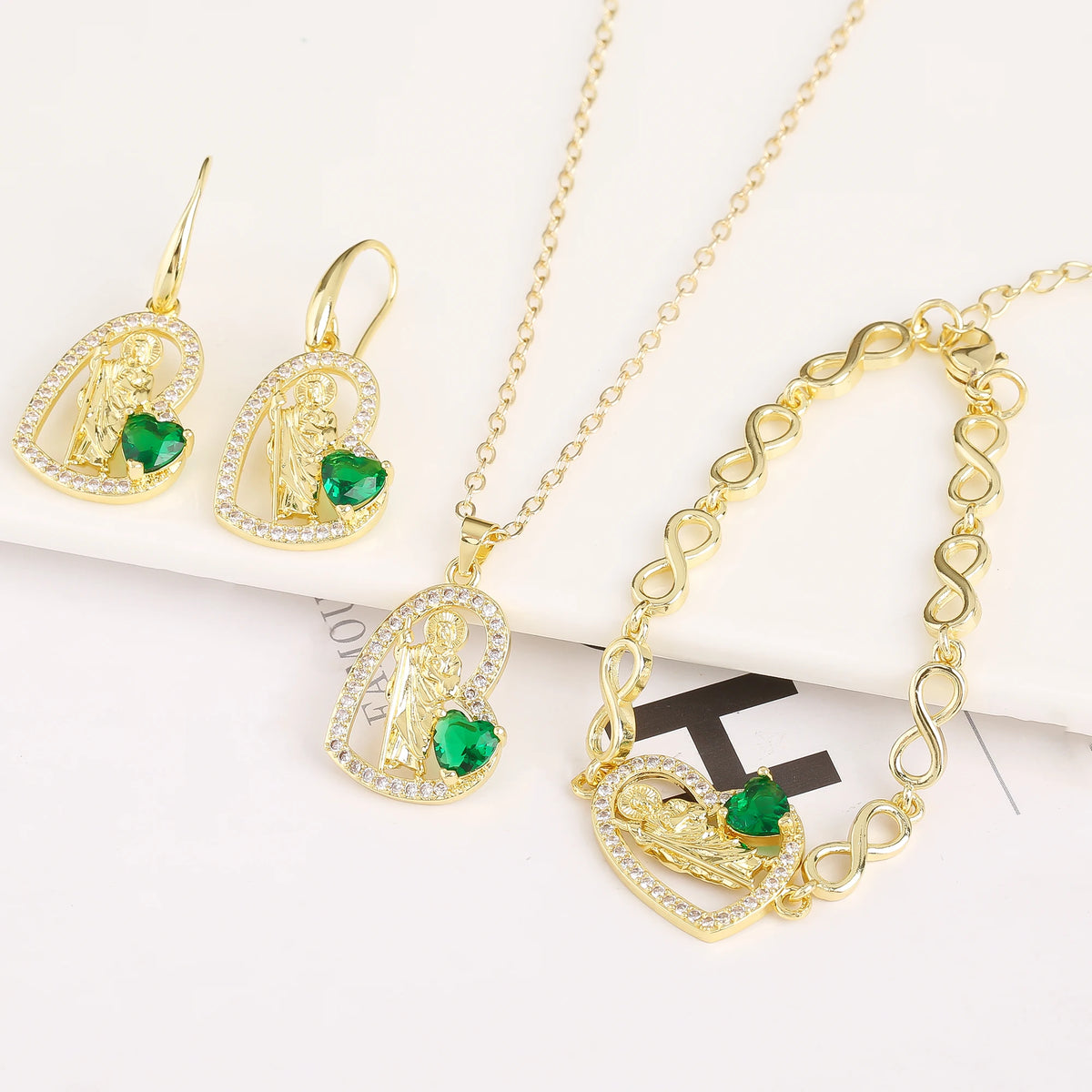 Heart Shaped Religious Madonna Zircon Crystal Jewelry Set Bracelet Necklace Earrings Copper Women's Retro Jewelry New Design