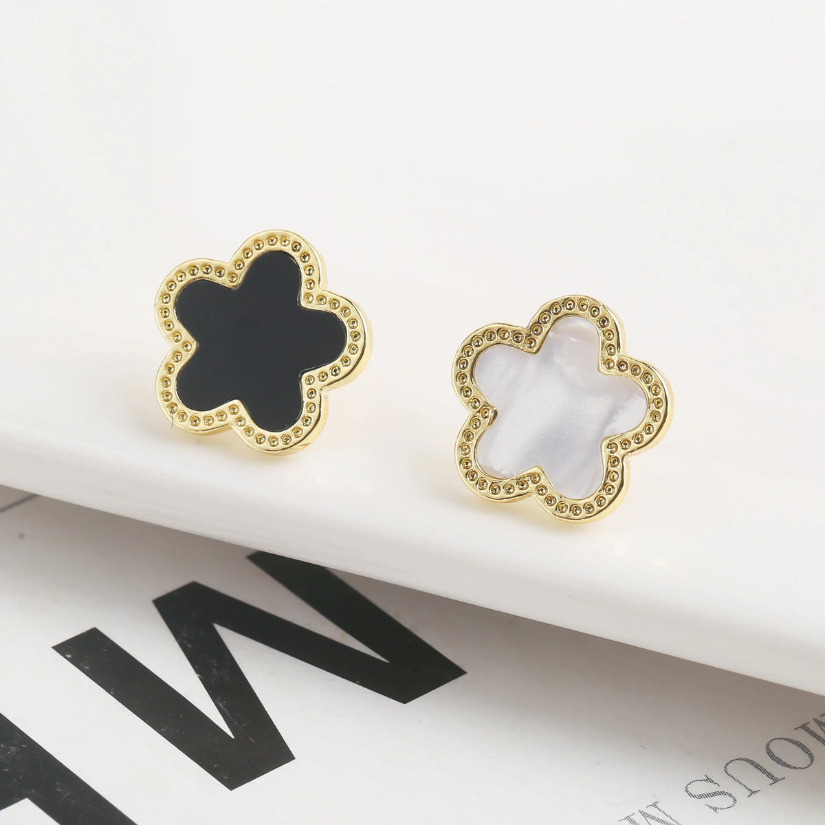 New Sweater Chain Five Point Star Creative Plant Plum Blossom Jewelry Set Shell Simple Bracelet/Necklace/Earrings Women's Clover