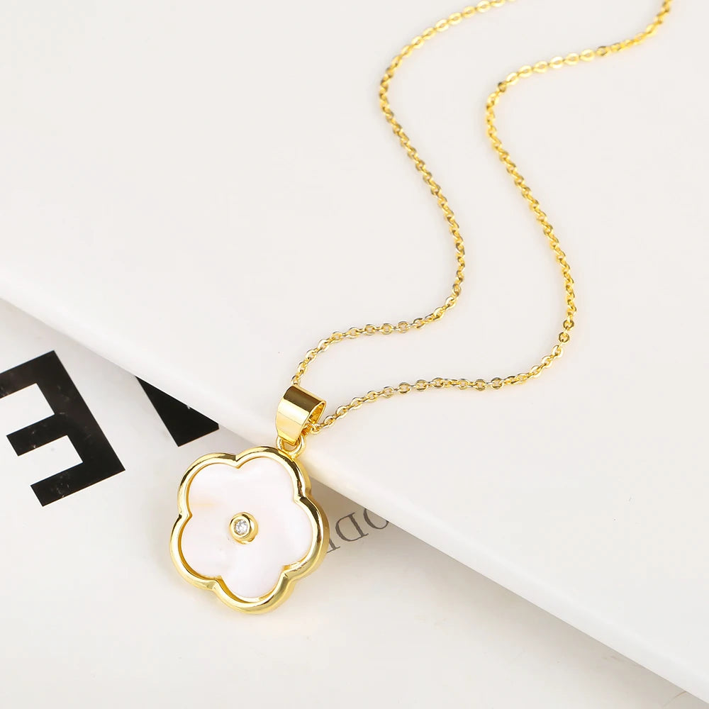 Elegant And Cute Clover Plant Five Leaf Flower Petal Pendant Necklace Earrings Jewelry Set Natural White Shell Stone Woman