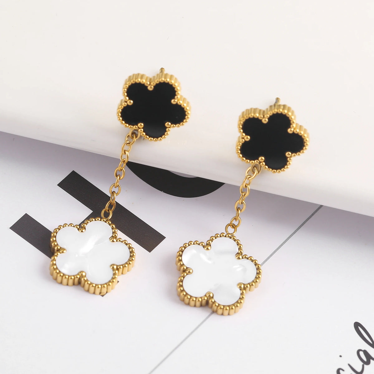 High Quality Hot Selling New Design Shell Acrylic Women's Stainless Steel Five Leaf Flower Jewelry Set That Does Not Fade Clover