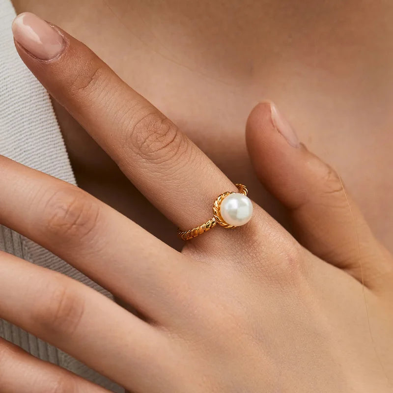 Personalized 18k Gold Plated Exquisite Zircon Ring with Opening Design European American Style Elegant Women Finger Ring