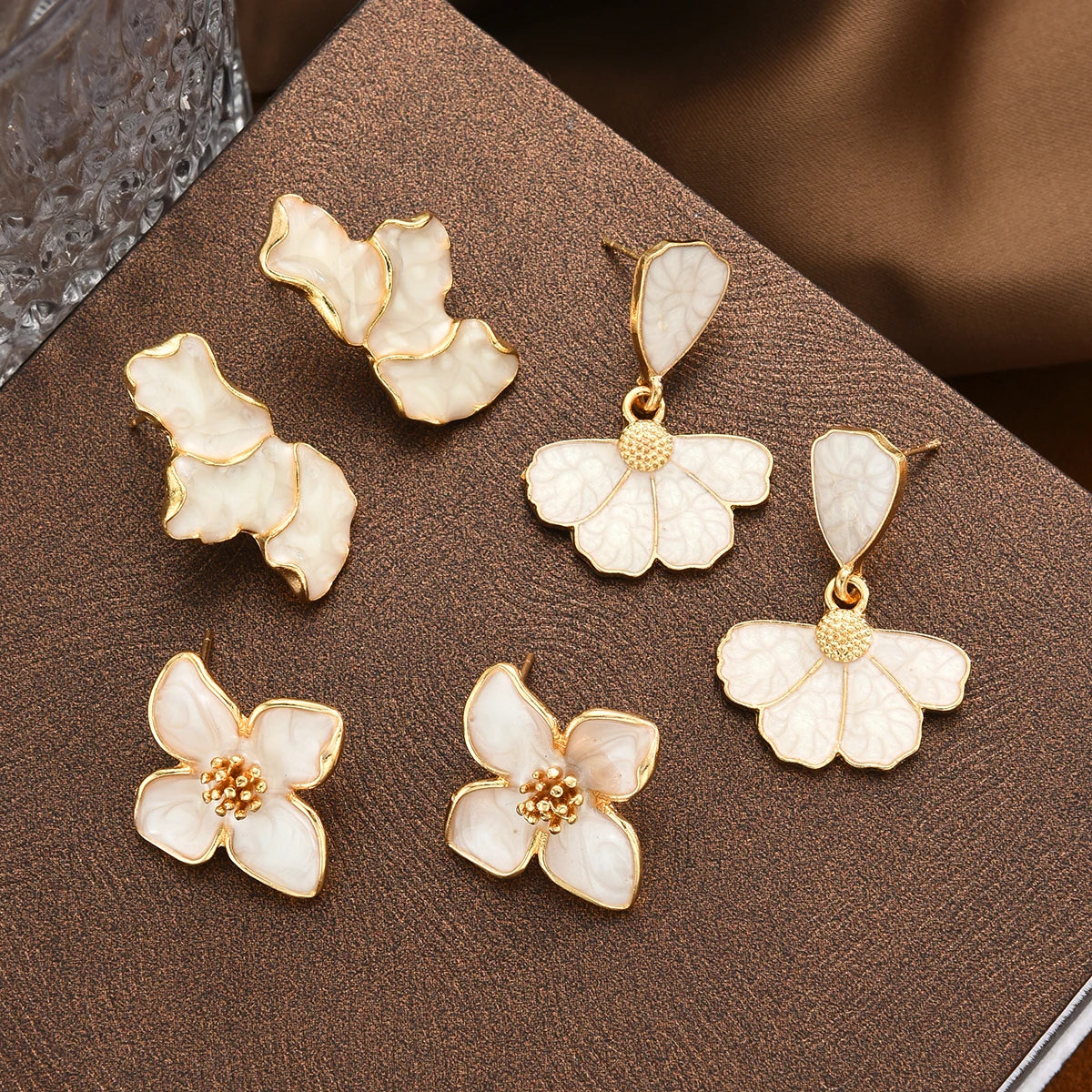 Vintage French Ins Beige Floral Stud Earring Set