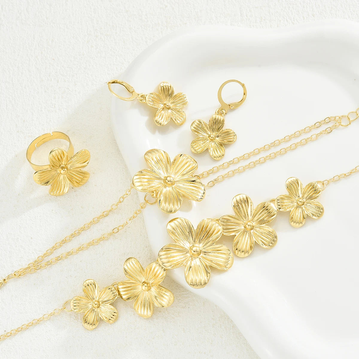 Vintage Elegant Gold Color Metal Flower Necklace, Bracelet, Ring & Earrings Set, 5 Pcs/Set