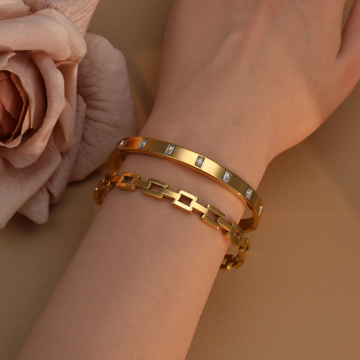 XB-041 Stainless Steel Gold-Plated Openwork Zirconia Bracelet