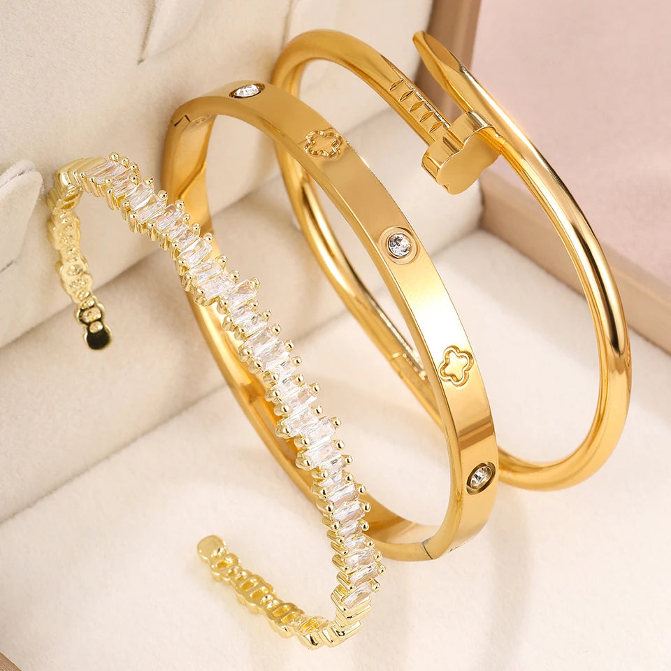 3PCSRomantic irregular zircon bracelets paired with flower-patterned stainless steel bracelets are perfect for ladies' jewelry