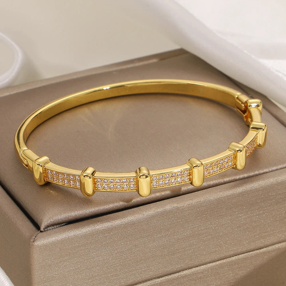 ChooseMe Light Luxury Cubic Zircon Cluster Weave Interlocking Bangle