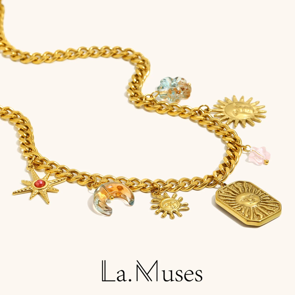La. Muses قلادة ذهبية عتيقة للشمس والقمر