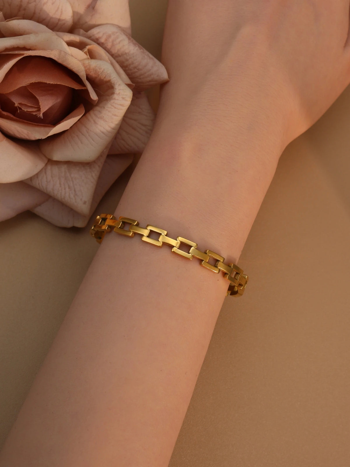 XB-041 Stainless Steel Gold-Plated Openwork Zirconia Bracelet