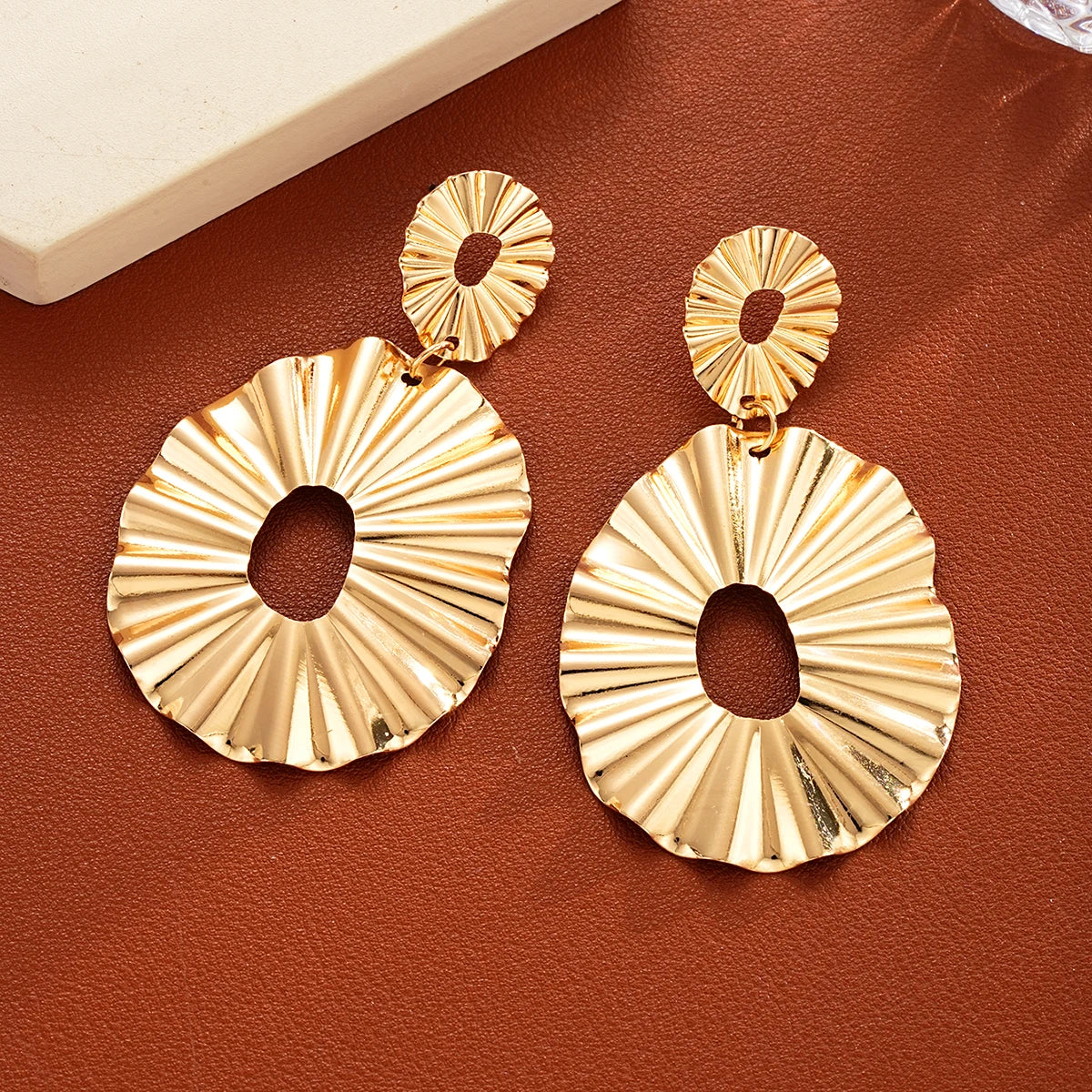 Vintage Exaggerated Geometric Long Round Pendant Earrings