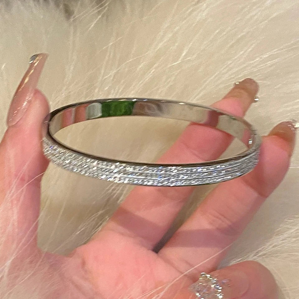 Creative Stainless Steel Four-Leaf Flower Stackable Bracelet Set
