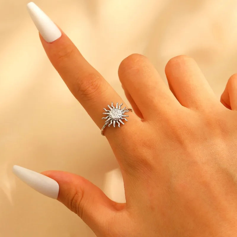 European and American Fashion Gold Stainless Steel Ring for Women, Light Luxury High-end Plated 18k Gold Sun Opening Ring