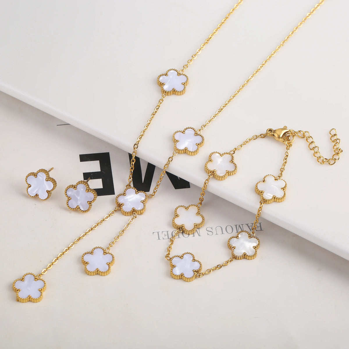 New Creative 4Pcs Stainless Steel Five Leaf Flower Bracelet Necklace Earrings Rings Set For Women Fashion Party Jewelry Clover