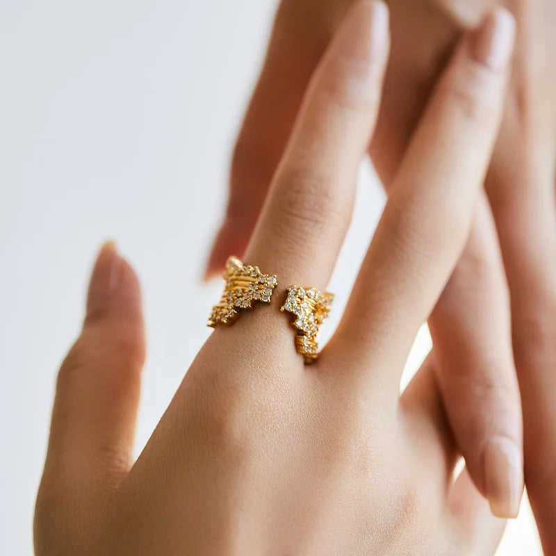 Personalized 18k Gold Plated Exquisite Zircon Ring with Opening Design European American Style Elegant Women Finger Ring