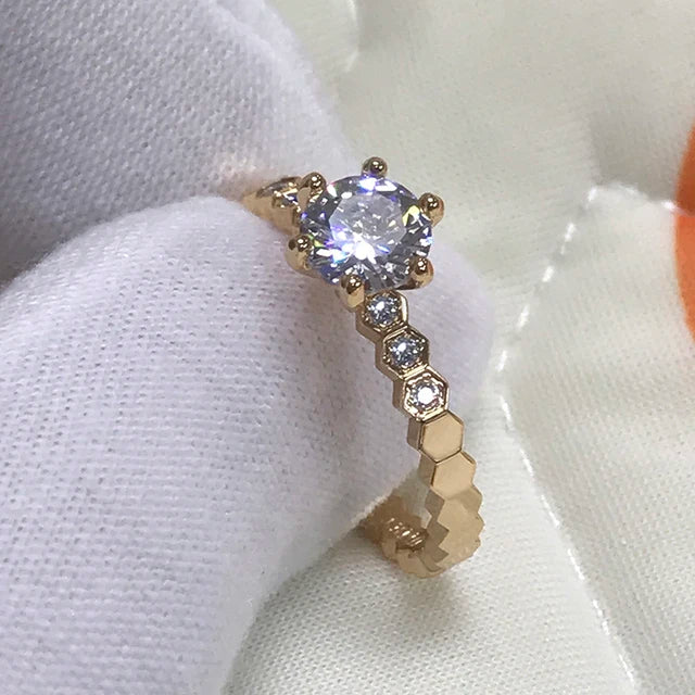 ChooseMe Classic Gold-Plated Honeycomb Diamond Wedding Ring