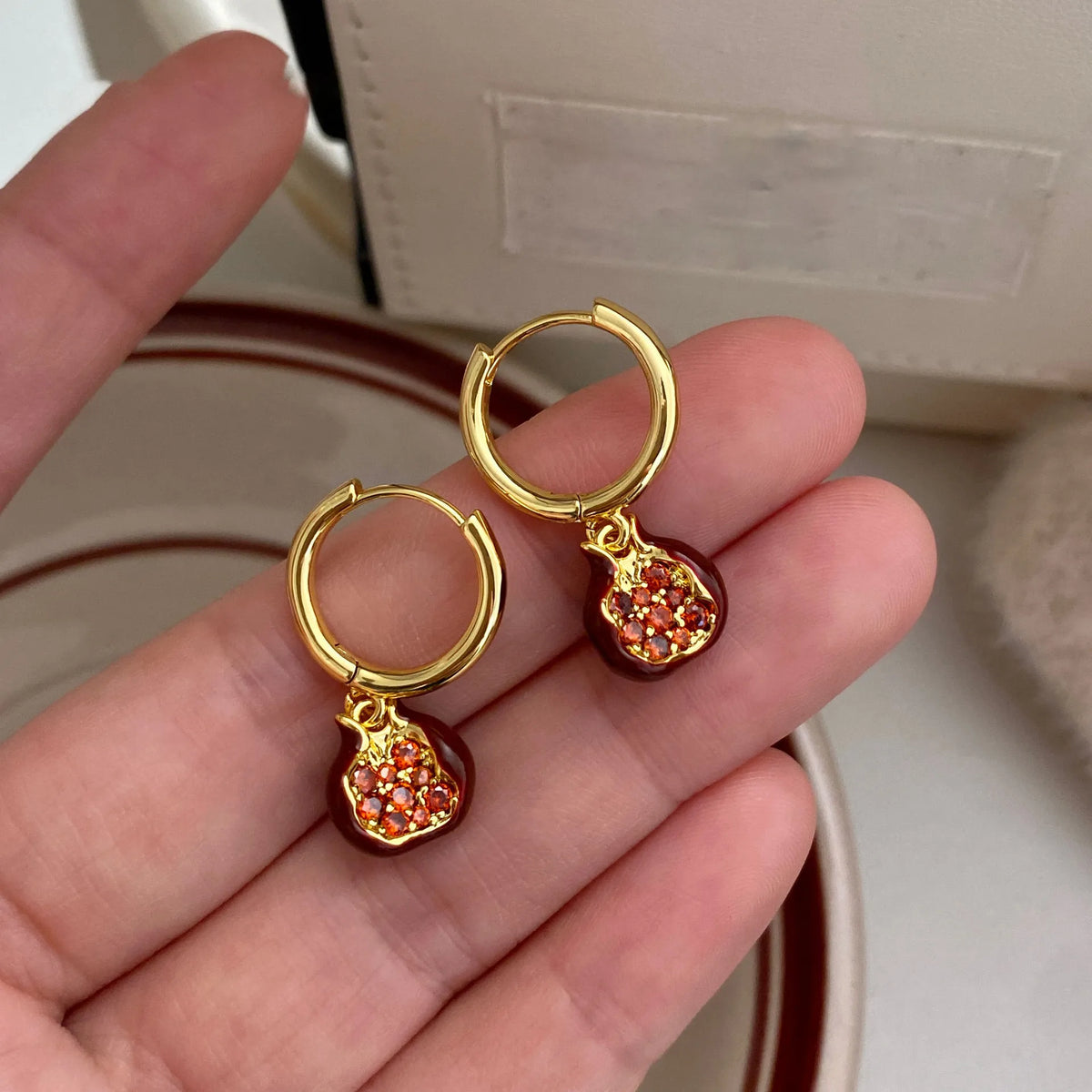 New Trendy Red Pomegranate Pendant Necklace for Women Sweet Cute Fruit Clavicle Chain Charm Earrings Choker Jewelry Gift