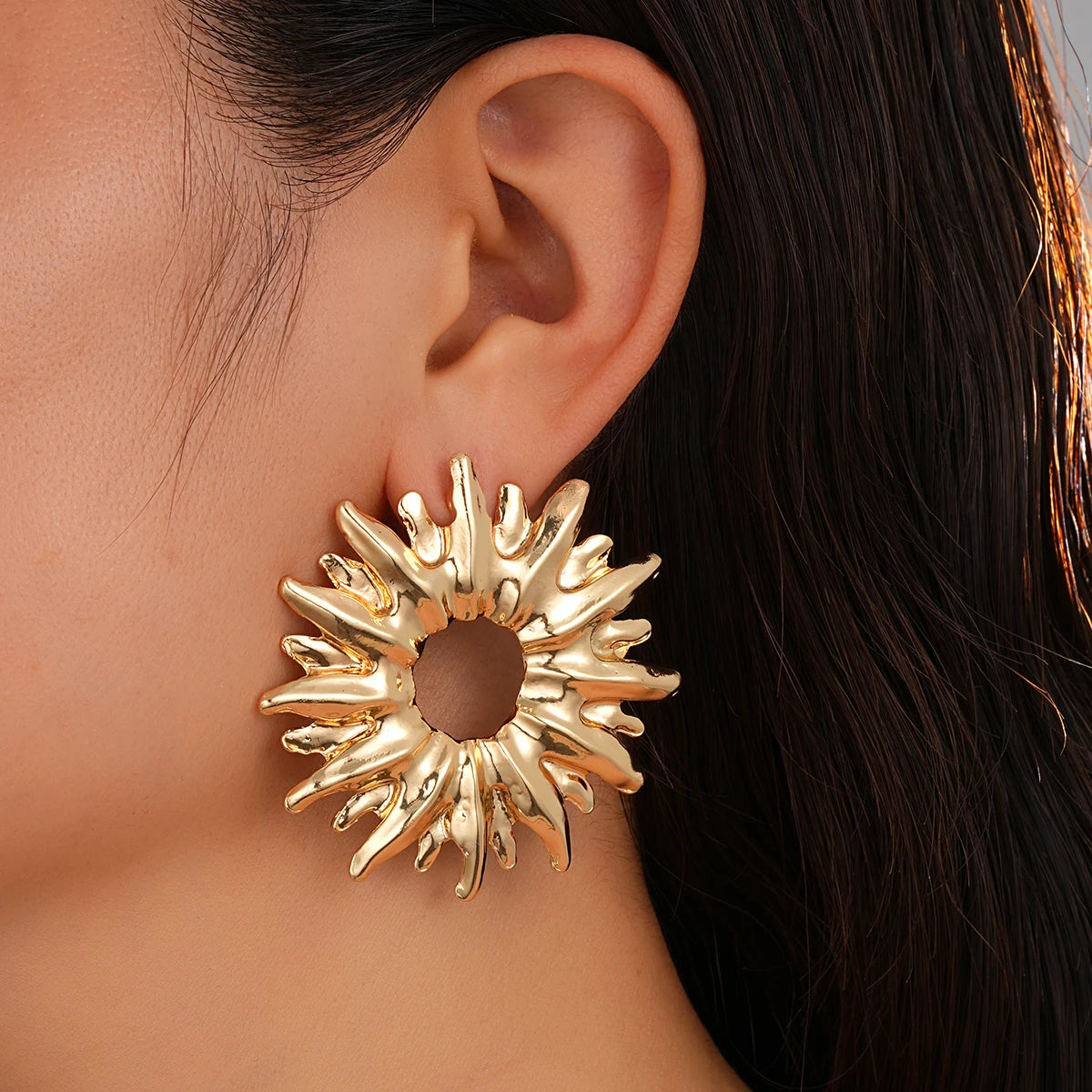 Vintage Exaggerated Geometric Long Round Pendant Earrings