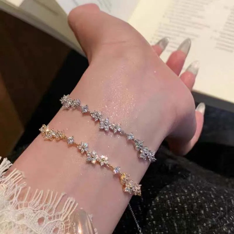 Luxury Shiny Zircon Flower Adjustable Metal Crystal Bracelet