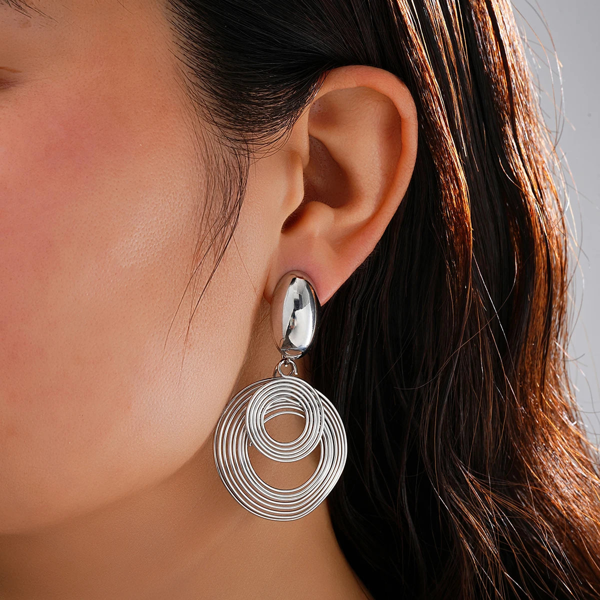 Vintage Exaggerated Geometric Long Round Pendant Earrings