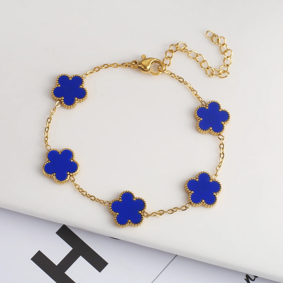 High Quality Hot Selling New Design Shell Acrylic Women's Stainless Steel Five Leaf Flower Jewelry Set That Does Not Fade Clover