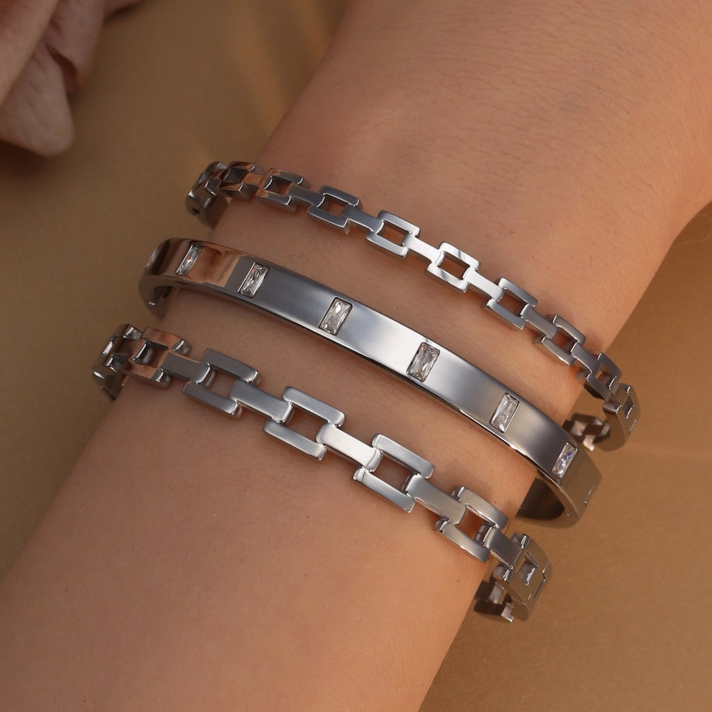XB-041 Stainless Steel Gold-Plated Openwork Zirconia Bracelet