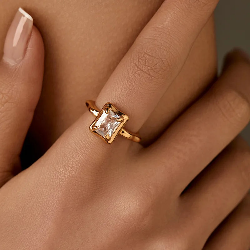 Personalized 18k Gold Plated Exquisite Zircon Ring with Opening Design European American Style Elegant Women Finger Ring