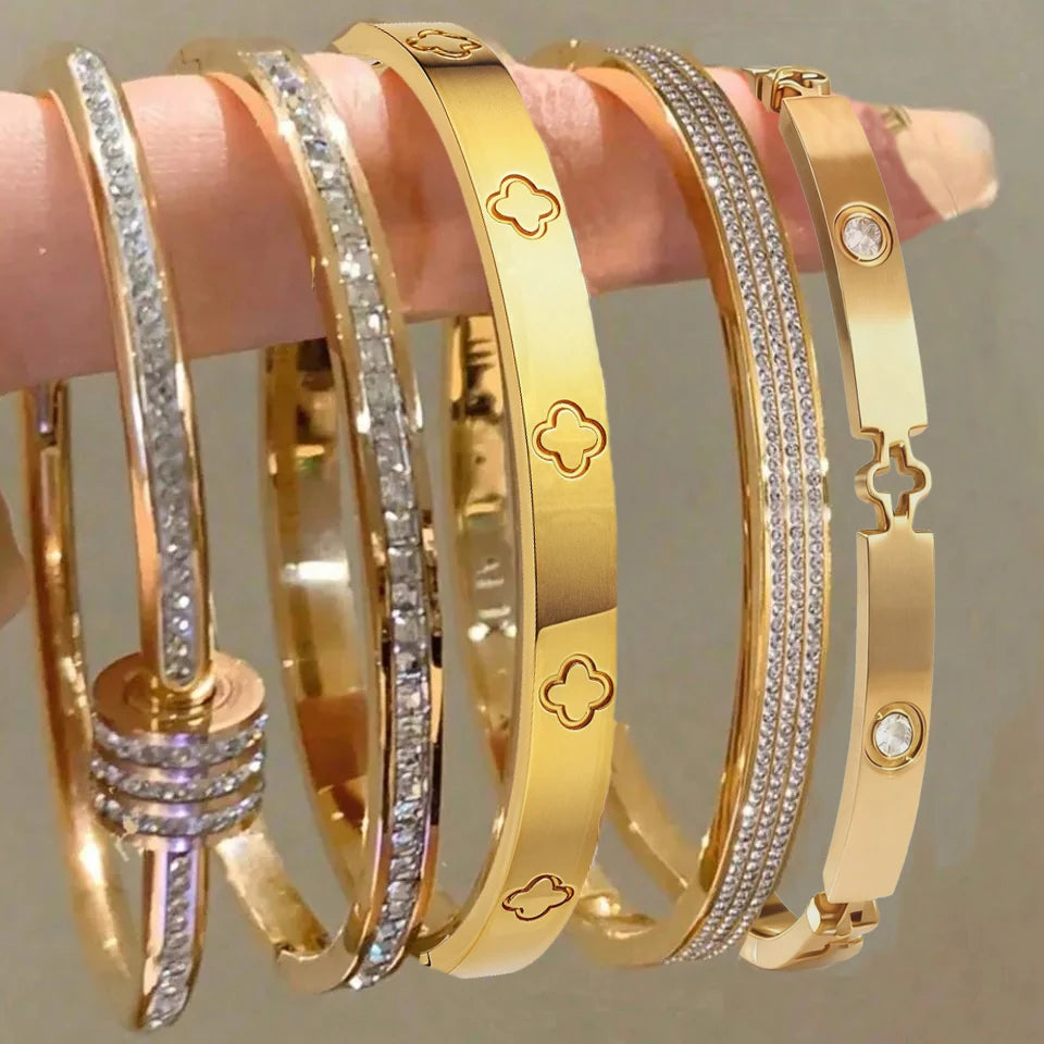 Creative Stainless Steel Four-Leaf Flower Stackable Bracelet Set