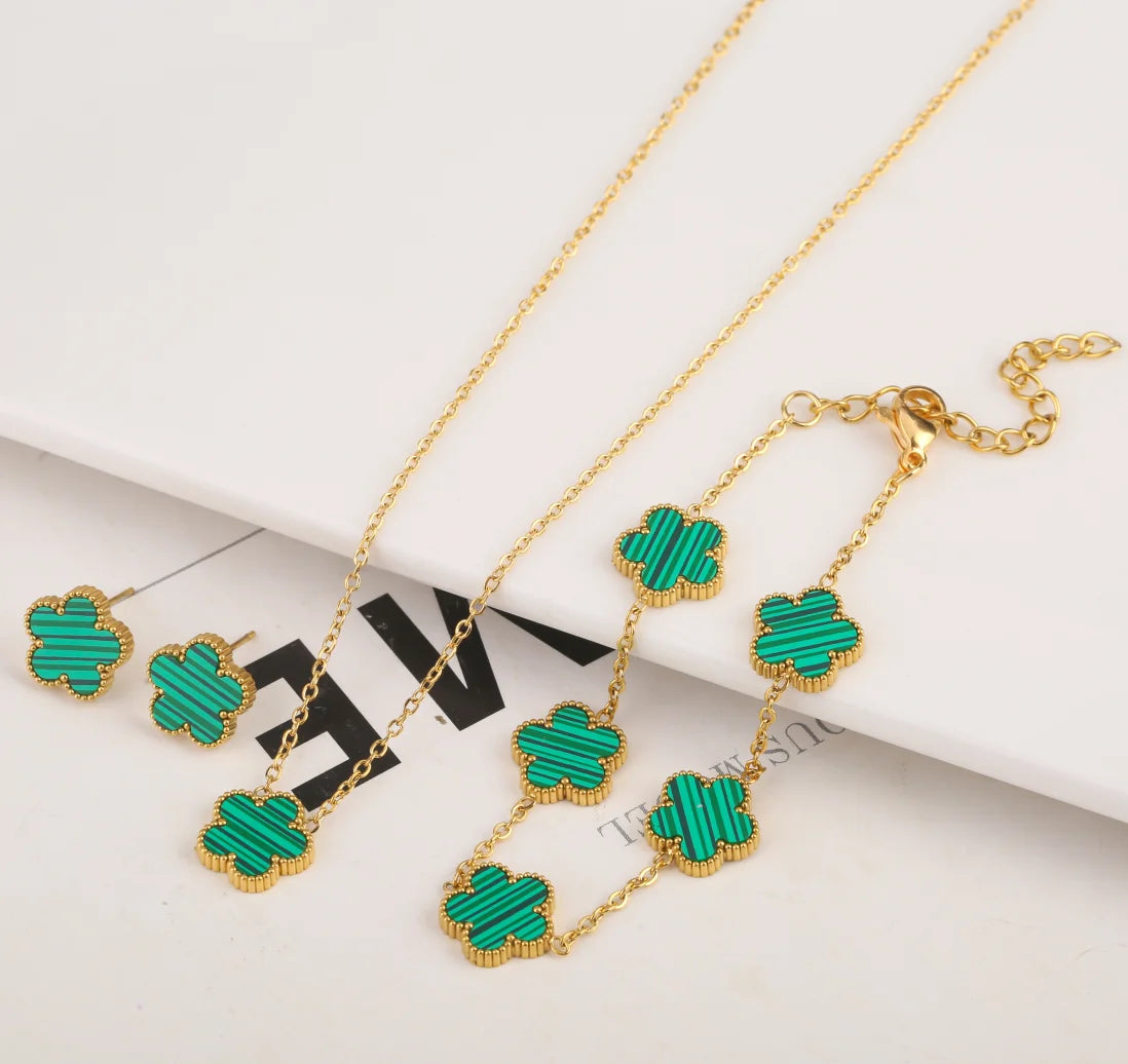 New Creative 4Pcs Stainless Steel Five Leaf Flower Bracelet Necklace Earrings Rings Set For Women Fashion Party Jewelry Clover